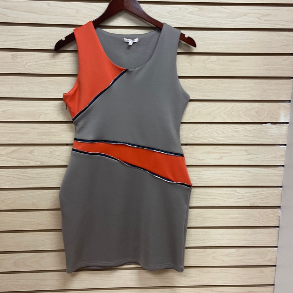 Toi et Moi fashionable women dress  size Medium Large
